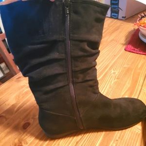Womens black slouch boot size 10